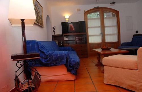 Bigues I Riells Cottage | Self catering La Polvorería for 10 people
