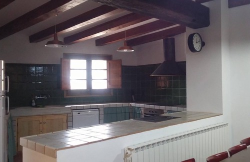 Torrelles de Foix Cottage | Self catering Can Cruset Agroturisme for 16 people