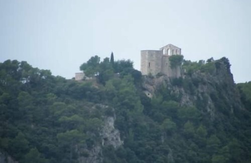 Torrelles de Foix Cottage | Self catering Can Cruset Agroturisme for 16 people