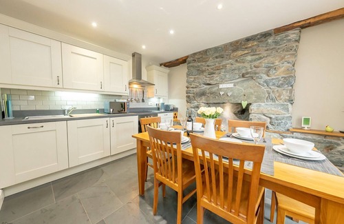 Dyffryn Ardudwy Cottage | Self Catering Accommodation on a Working Farm | Faeldre