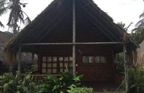 Inhambane Ski Chalet | SELF CATERING HOLIDAY ACCOMMODATION IN BARRA, INHAMBANE, MOZAMBIQUE