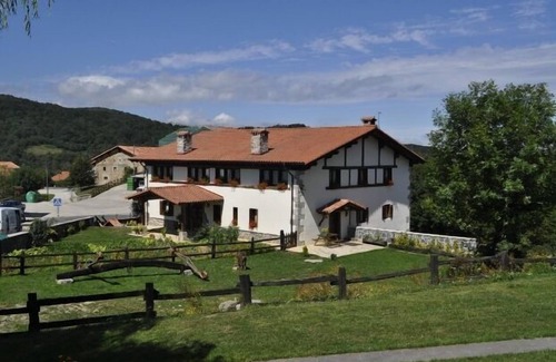 Larraun Cottage | Self catering Mikeletxenea for 14 people
