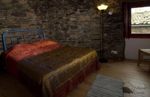 Sabugal e Aldeia de Santo Antonio Cottage | Self catering Palheiros do Castelo for 4 people