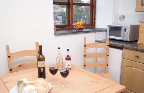 Trewen Cottage | Self Catering Rural Farm Cottage + Heated Pool Cornwall