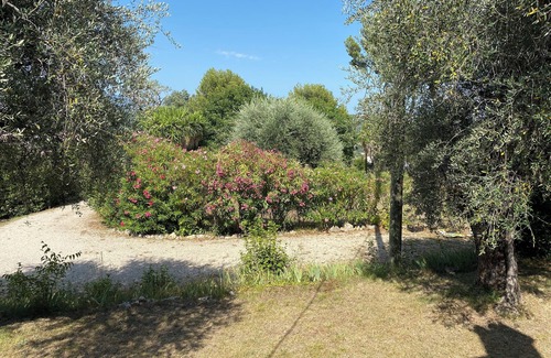 Grasse House | Self-contained apartment in villa with private garden.
