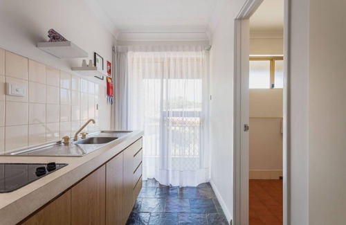 West Busselton Apartment | Self-Contained Beachside Apartments with outdoor pool, BBQ, Games & Play Areas