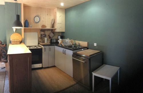 Albiez-le-Vieux Apartment | Self-contained apartment in an authentic mountain village