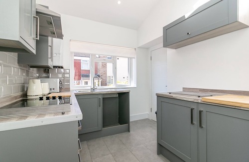 Stevenage House | Self-contained one Bedroom House - King Pin Corner