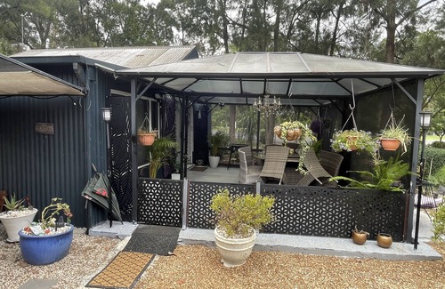 Kingswood Apartment | Self contained Rural cottage only 15 min from Tamworth centre. Pet friendly.