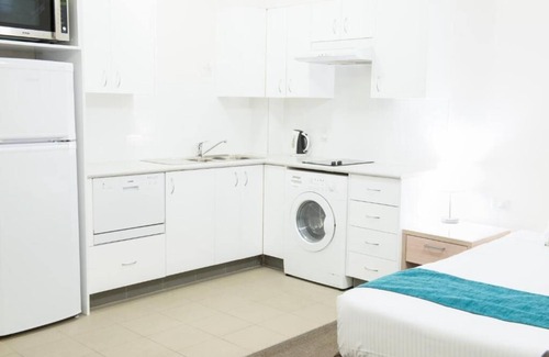 Copacabana Apartment | Self Contained Studio