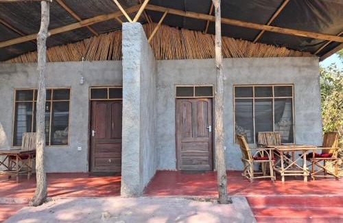 Mloka Cabin | SELOUS RIVER VIEW LODGE