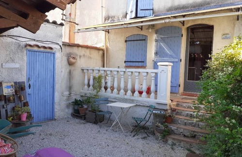Mimet House | Semi-detached hamlet house with garden and summer spa