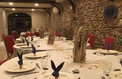 Roanne Apartment | Seminar room - Chapelle St Nicolas