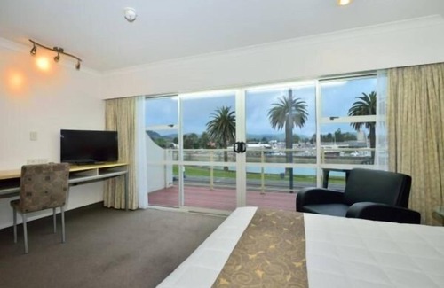 Gisborne Hotel | Senator Motor Inn