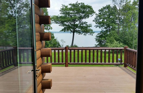 Town of Benton Cabin | Seneca lake Love Shack Route 14 Penn Yan NY in the heart of Wine Country