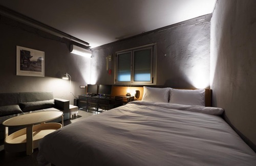 Jungwon-gu Hotel | Seongnam Bunker 1148