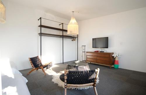 Daehangno Apartment | Seoul Loft Apartments - SLA 7 Night Minimum