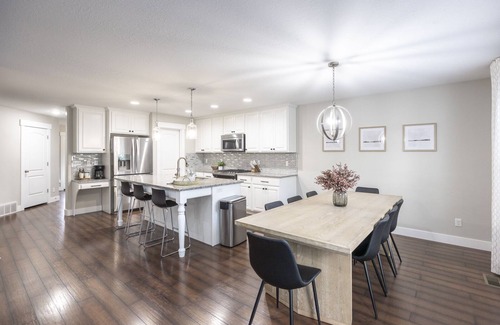 Heber House | SEP-NOV PROMO Buy 4 get 5th free- Pet-friendly- Sleeps 18- Hot tub