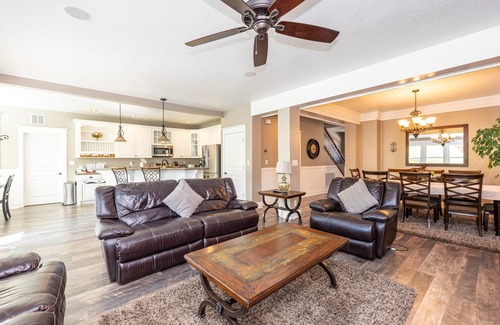 Ponderosa Trails House | Separation Canyon Retreat