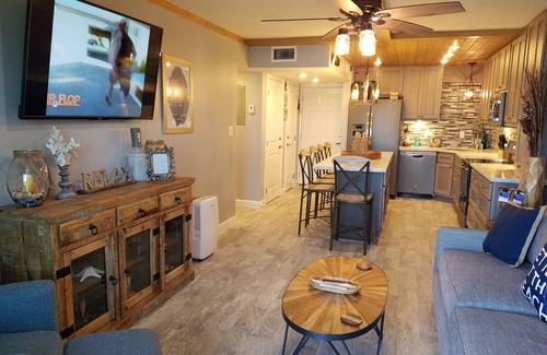 South Padre Island Condo | "September" 2025-SPECIAL" 100% Beachfront View 100% Remodeled Condo
