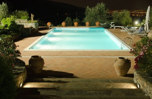 Prato Villa | Serena Bed and Breakfast, A small corner of paradise in the Tuscan hills