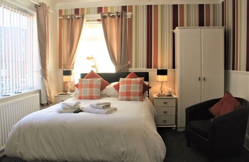 Skegness Bed & Breakfast | Serena Court Hotel