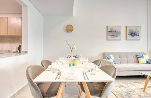 Dubai Apartment | Serene 2 Bedroom Apartment