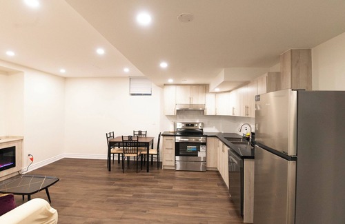 Oakville Apartment | Serene 2-bedroom Basement apartment with AC in Oakville