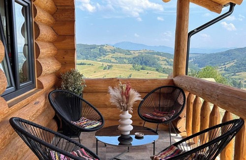 Vulcan Ski Chalet | Serene 2-bedroom chalet in Holbav