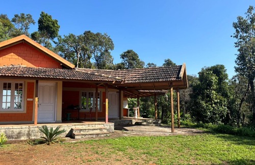 Kudrasthe House | Serene 2-bedroom estate in Somvarpet with stunning views