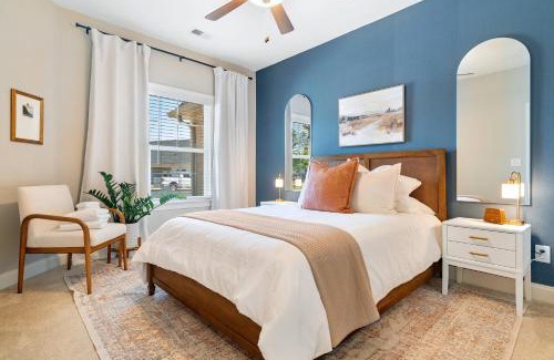 Auburn - Opelika House | Serene 3BR, Family Friendly, Remote Workspace, Sleeps 8!