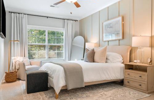 Auburn - Opelika House | Serene 3BR, Family Friendly, Remote Workspace, Sleeps 8!