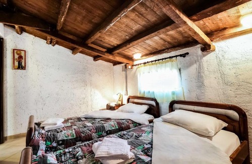 Askos Apartment | Serene Apartment in Askos with Balcony