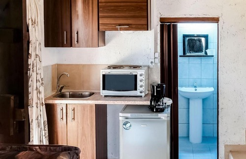 Askos Apartment | Serene Apartment in Askos with Balcony