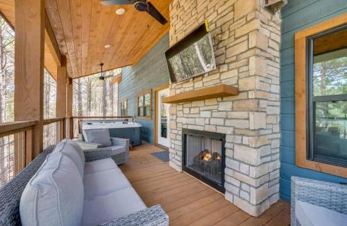 Broken Bow House | Serene Broken Bow Cabin with Hot Tub and Fire Pit!