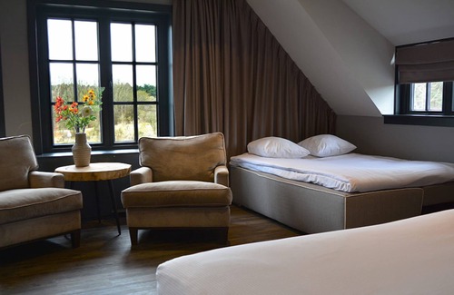 Municipality of Wassenaar Hotel | Serene Family Getaway w/breakfast | Dunes & Beach nearby | Scenic outdoor