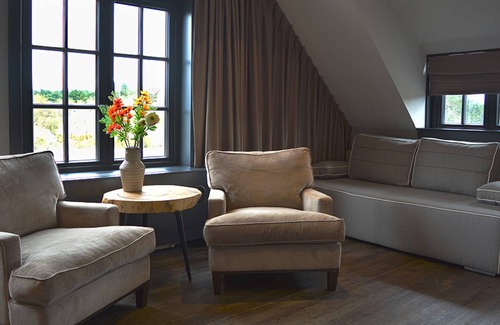 Municipality of Wassenaar Hotel | Serene Family Getaway w/breakfast | Dunes & Beach nearby | Scenic outdoor