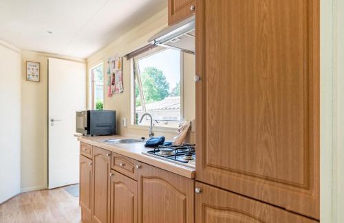 Putte Ski Chalet | Serene Forest Stay with Comfort