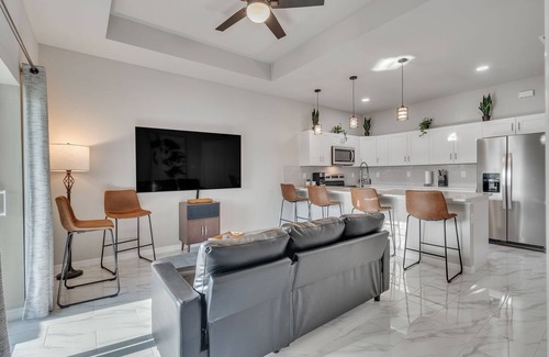 Westminister House | Serene Golf View Retreat by RedAwning