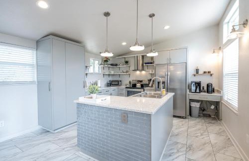 Hays County House | Serene Hill Country Home w/Romantic Garden Escape