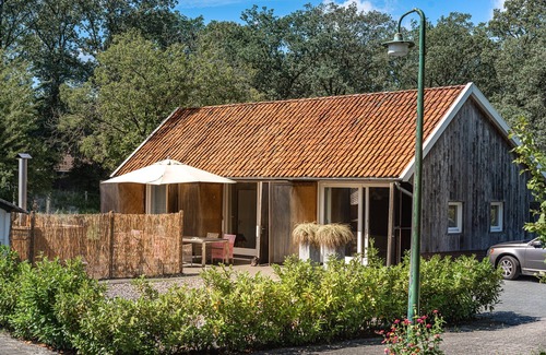 Haaksbergen House | Serene Holiday Home in Haaksbergen With Hottub