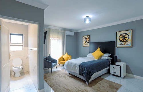 Northcliff Hotel | Serene HOTEL with outdoor pool & inclusive breakfast in tranquil Northcliff.