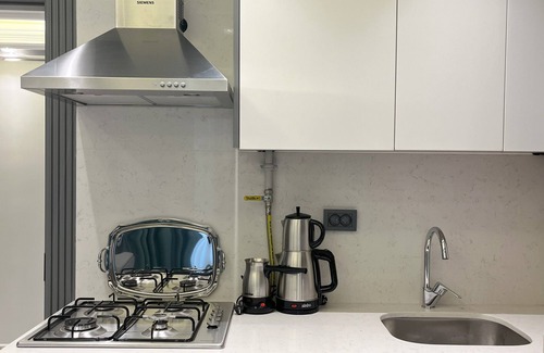 Zeytinburnu Apartment | Serene Luxury Studio next to ISTANBUL Fisekhane & Marmaray Metro Station