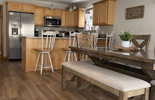Rowland House | Serene Mountain Haven at Masthope
