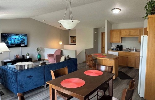 West Fargo House | Serene NeighborhoodHospitalInterstateCity attractionInterstate