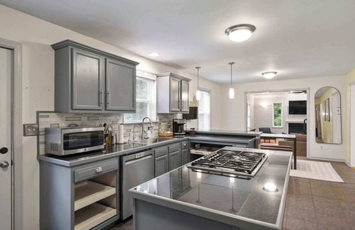 Schuylerville House | Serene Poolside Retreat | 4 Bed, 2 Bath | Near Saratoga
