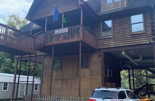 Camden House | Serene Riverfront Retreat near Historic Camden Sleeps 9 with RV Hookup, WiFi, AC