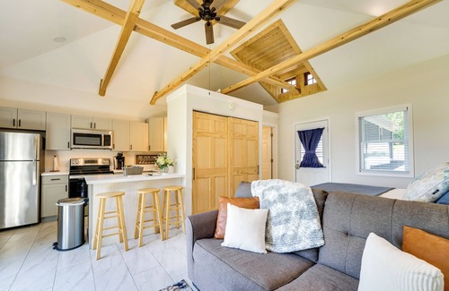 St. Clair Apartment | Serene Riverfront St. Clair Studio: Walk to Dtwn!