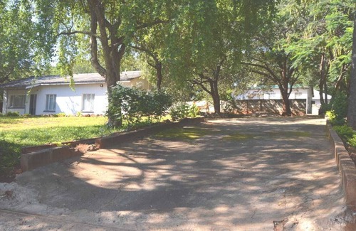 Victoria Falls Cottage | Serene spacious environment five minutes drive