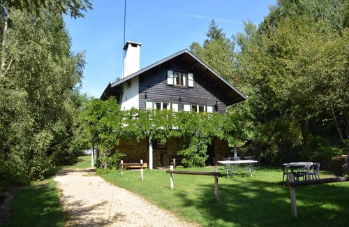 Gembes Ski Chalet | Serene Stay Near Rochehaut